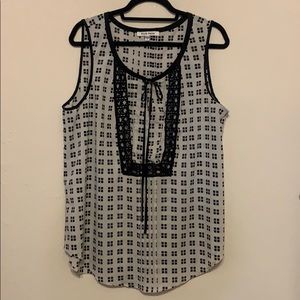 🍭5 for $25 Black Rainn top, Sz XL